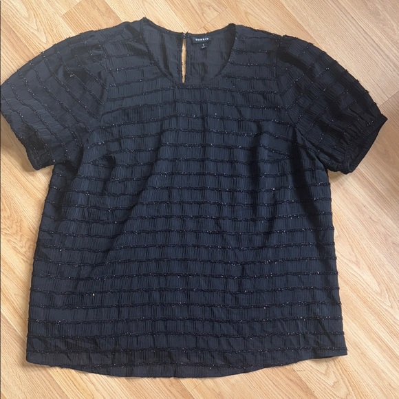 Torrid Black Textured Top Blouse Holiday Party Cocktail Size 1 or XL - Picture 1 of 4